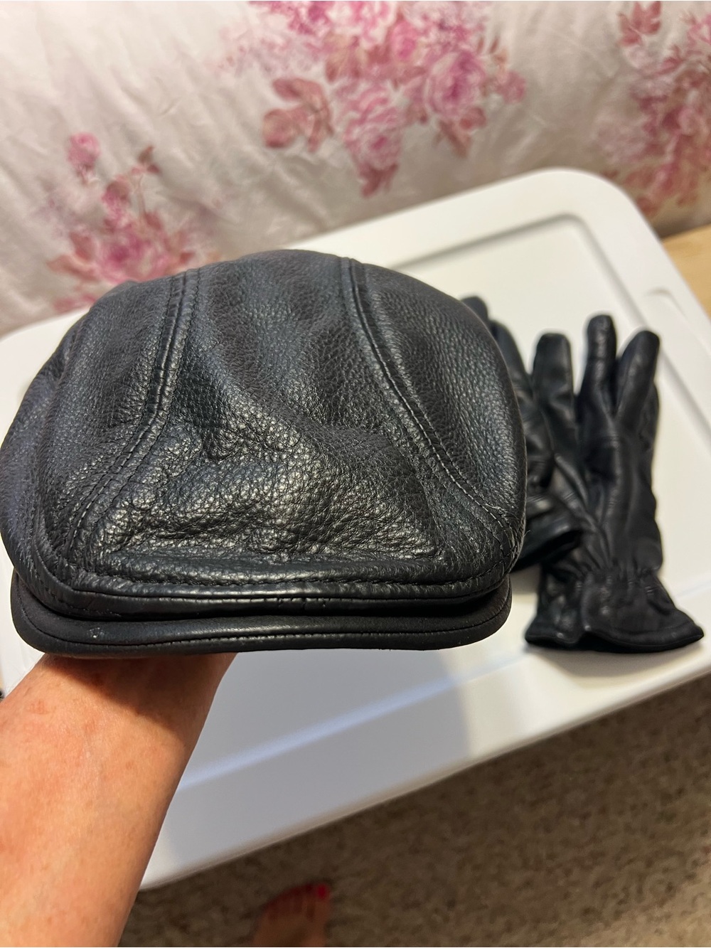 Scala Men's Black Pebbled Leather Driving Cap